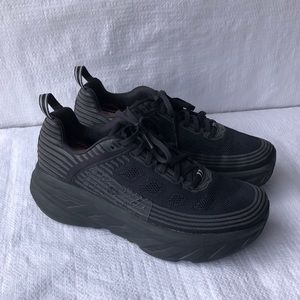 Hoka one one women’s running shoes Bondi 6 wide black gray size 9.5 no insoles